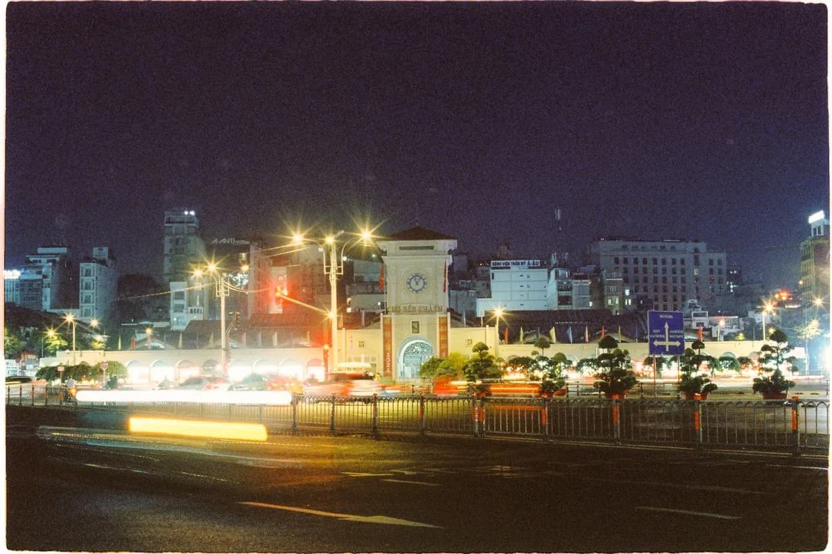 Chợ Bến Thành về đêm ở TP.HCM